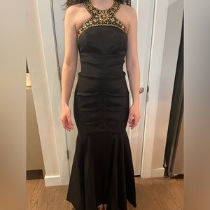 Xscape black evening dress size 6 new without tags